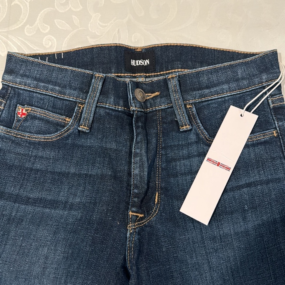 🎉HP🎉Hudson Jeans Natalie Mid-Rise Super Skinny Jeans. - Picture 5 of 11